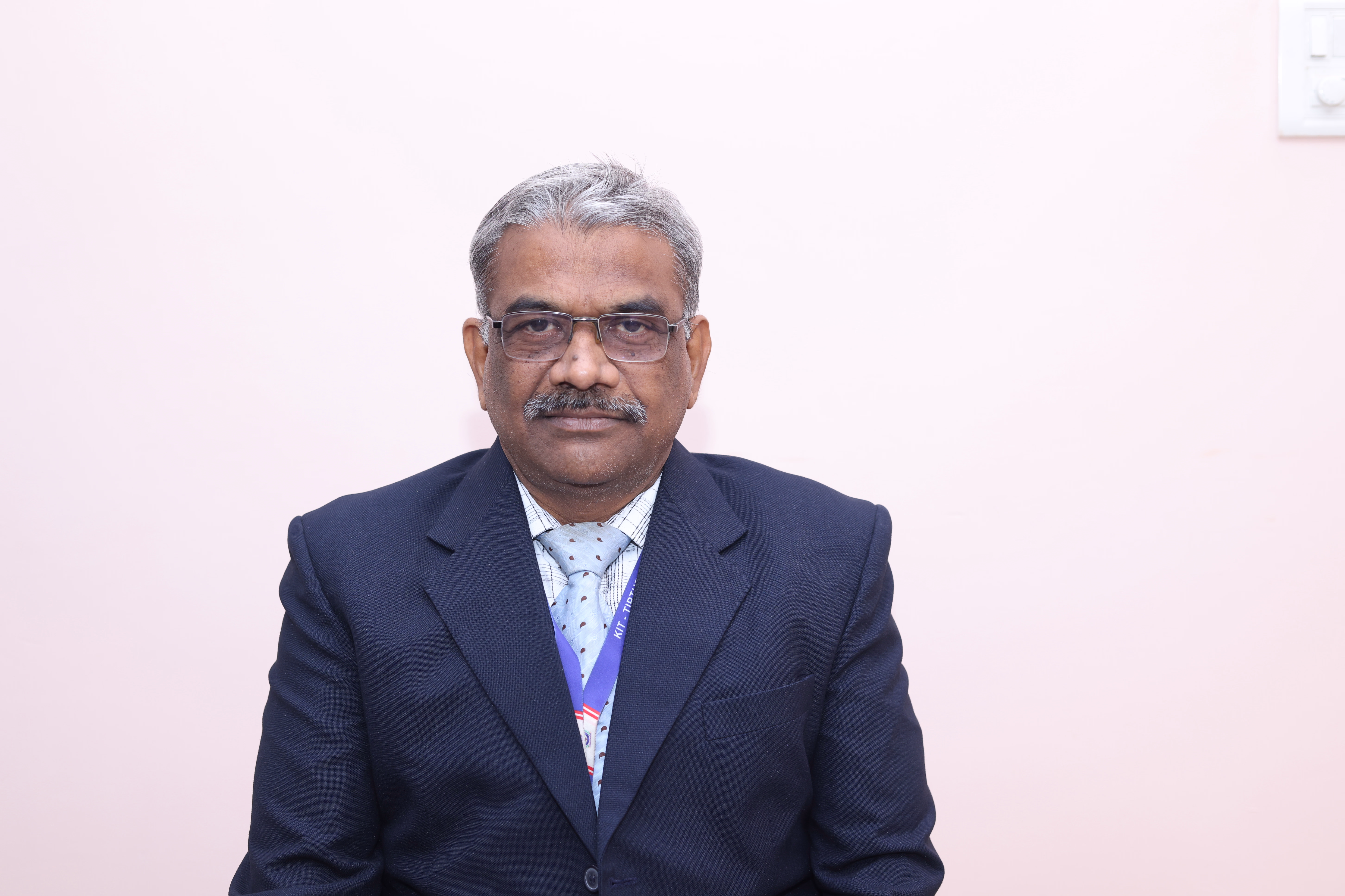 Dr. Hadimani Shivakumar